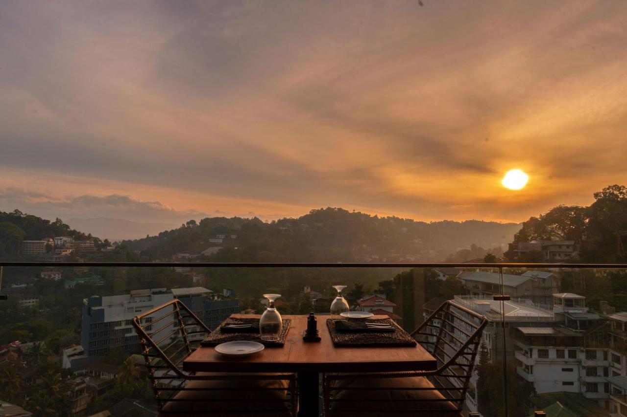 Rivora Heights Hotel Kandy Ngoại thất bức ảnh