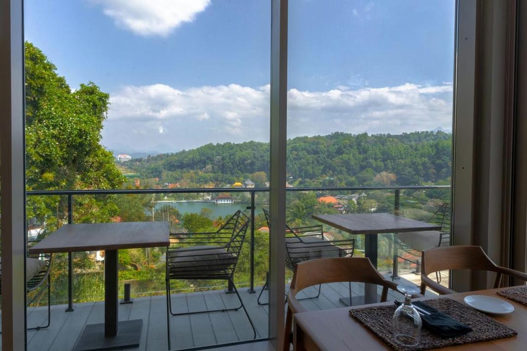Rivora Heights Hotel Kandy Ngoại thất bức ảnh
